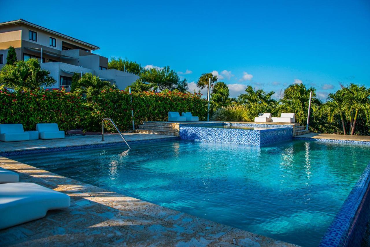 Blue Bay Resort Luxury Apartment Green View Dorp Dorp Sint Michiel Exterior photo